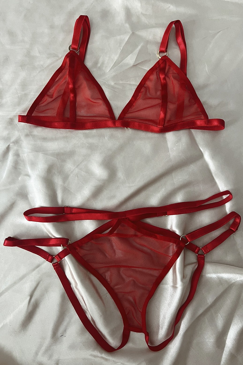 Alessia__0009_3D6FCA8F-D62F-4E6F-A1EE-404B0389C30F