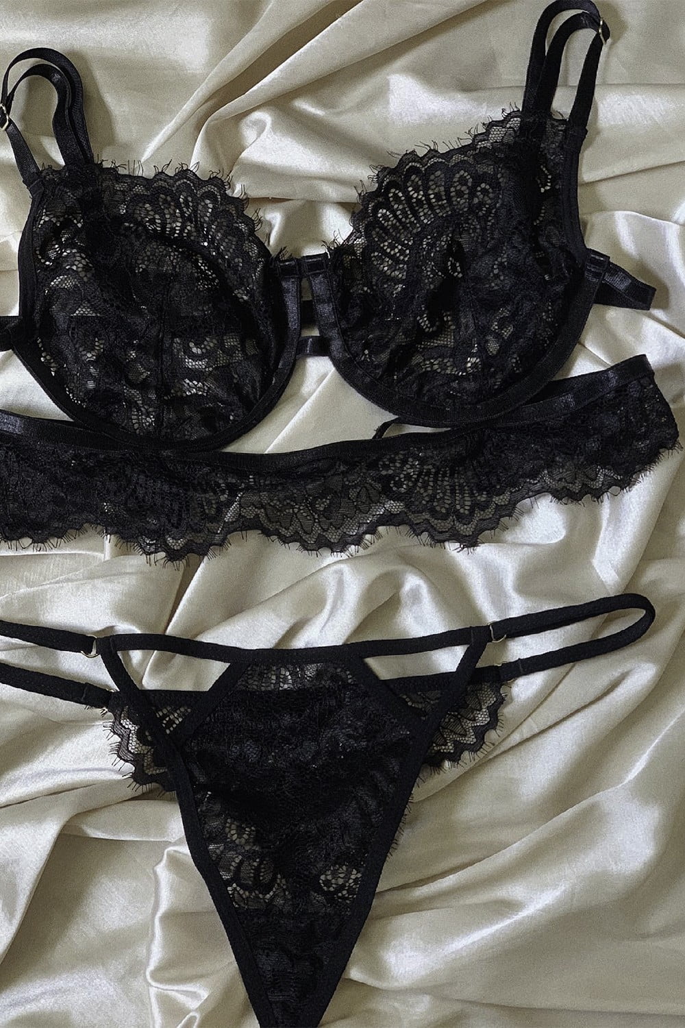 REBECA_0006_9EE2913A-3E8D-4EAA-B9A0-C04EC92CF8B0