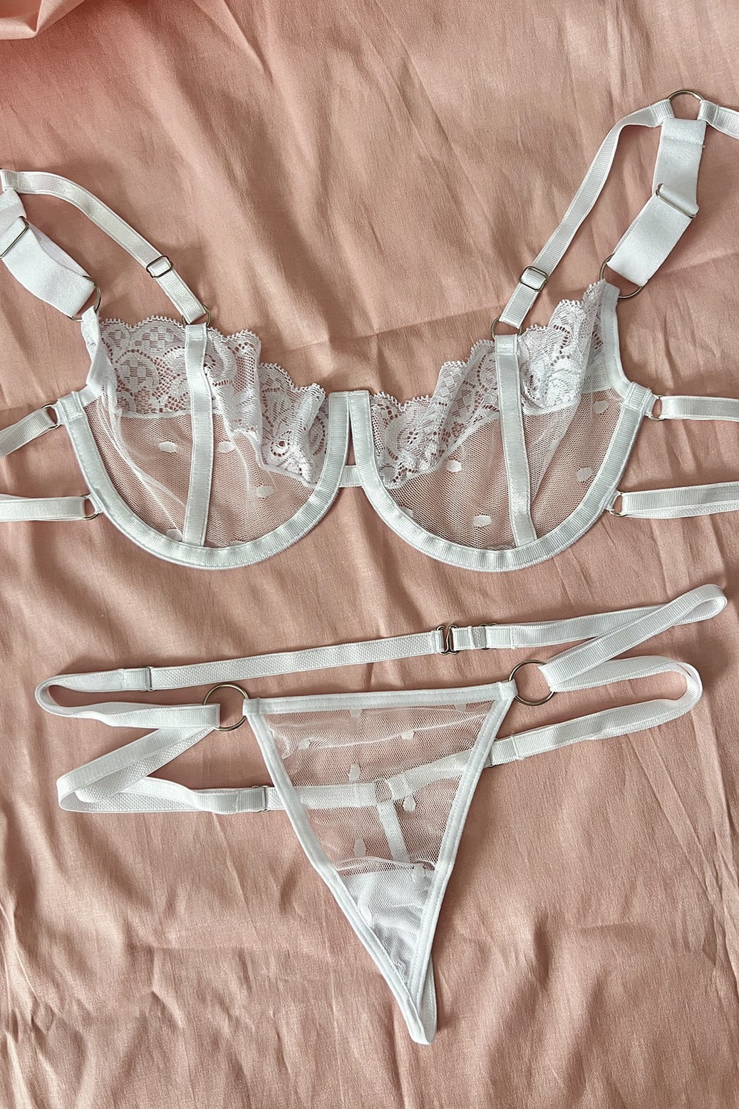 Simona__0002_EC39C736-2648-45BD-B8E0-366480E93C25